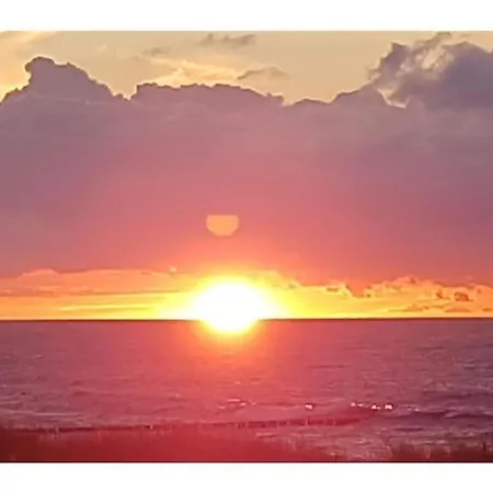 Appartement With 1 Bedroom *