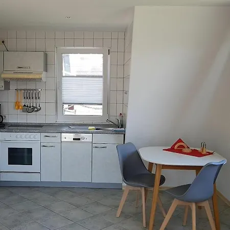 With 1 Bedroom Appartement *