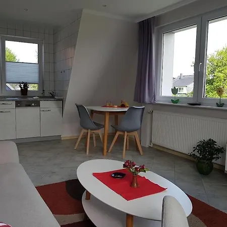 Appartement With 1 Bedroom *