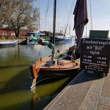 Appartement With 1 Bedroom *